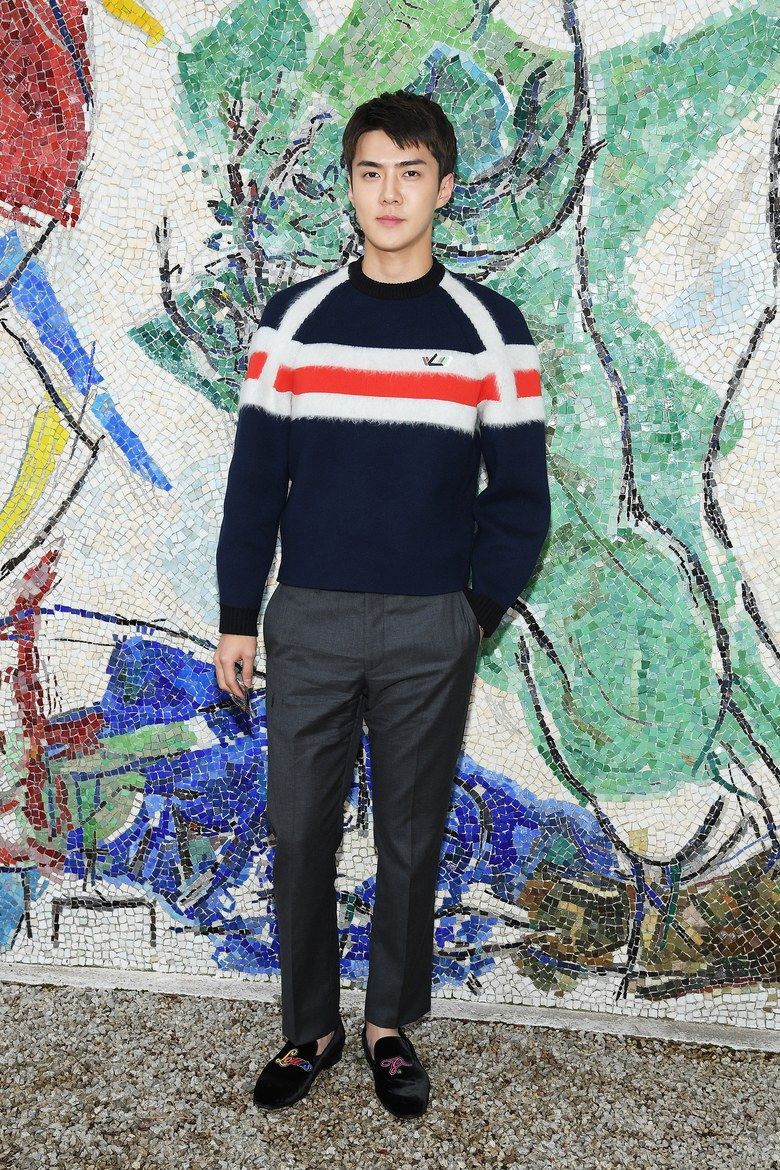 Sehun EXO di Fashion Show Louis Vuitton