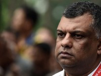 Prabowo Senang Kerja dengan Jokowi, Tony Fernandes Mundur Sementara