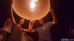 Foto: Lampion Waisak yang Dramatis dan Menakjubkan