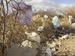 Malaysia Akan Larang Pemakaian Kantong Plastik Selama Setahun