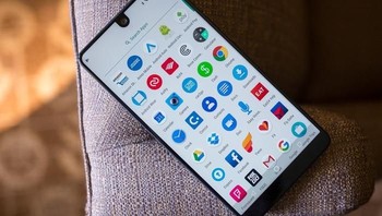Soal spek, layaknya sebuah ponsel flagship di zamannya, Essential dilengkapi dengan Snapdragon 835, RAM 4 GB dan storage 128 GB. Foto: Android Central