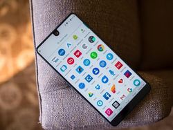 Bukan iPhone X, Ini Ponsel yang Pertama Pakai Notch