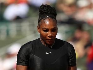 Foto: Tampil Beda, Serena Williams Pakai Kostum Black Panther saat Tanding