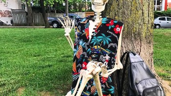 Berbagai aktivitas Skellie diposting. Foto: instagram.com/omgliterallydead