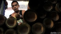 Dibulan ramadan produksi lemang mengalami peningkatan sebanyak 50%. Dibulan ramadan produksi lemang mengalami peningkatan sebanyak 50%.
