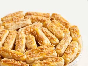 Masih Ngidam Kue Lebaran Tapi Takut Gemuk? Coba 4 Tips Ini