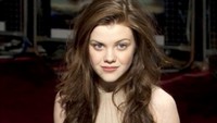 Pemeran film Narnia kini telah beranjak dewasa. Georgie Henley kini tumbuh menjadi gadis yang kecantikannya mencuri perhatian. Foto: Dok. Instagram