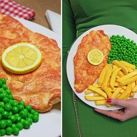 Tas berbentuk fish & chips dari ROMMYDEBOMMY ini sungguh mirip dengan aslinya. Tas ini dijual seharga US$ 233,95. Foto: Instagram/rommydebommy