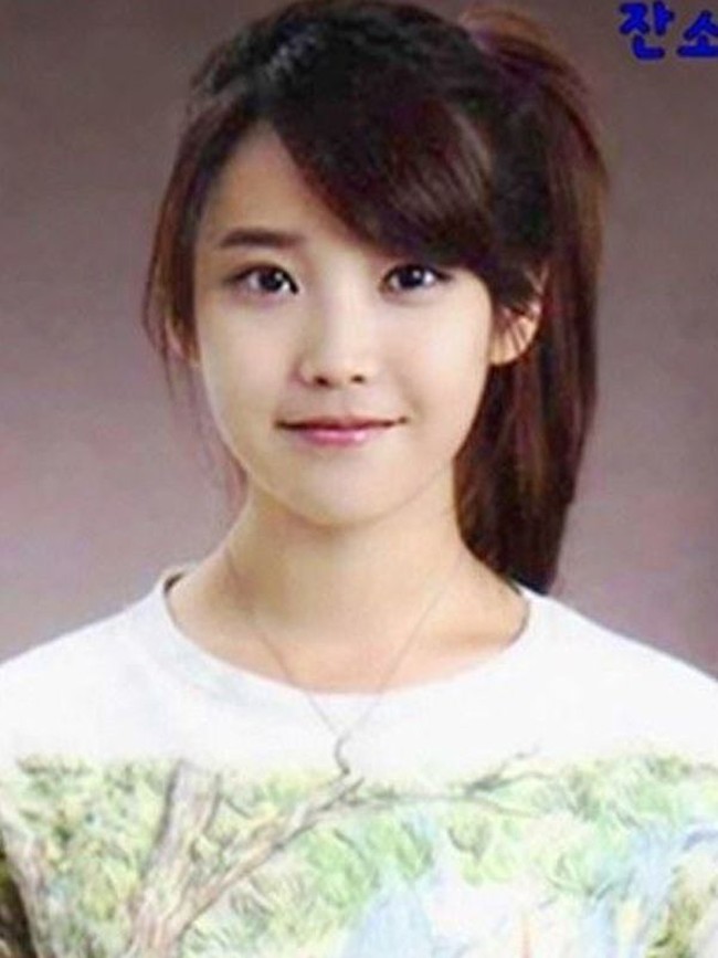 IU juga tampil polos di salah satu foto profilnya. Bukti kalau IU memang punya kecantikan yang alami. Foto: istimewa