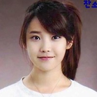 IU juga tampil polos di salah satu foto profilnya. Bukti kalau IU memang punya kecantikan yang alami. Foto: istimewa