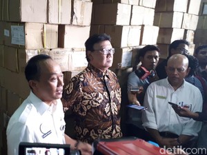 Mendagri Cek Gudang Tempat Penyimpanan e-KTP Tercecer di Bogor