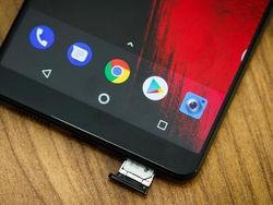 Bukan iPhone X, Ini Ponsel yang Pertama Pakai Notch