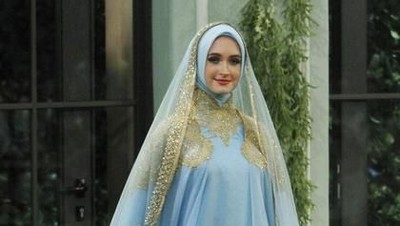 Foto: 15 Inspirasi Busana Lebaran dari Desainer Indonesia