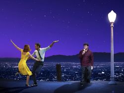 Kocak! Pria Ini Edit Poster Film Biar Eksis di Dalamnya