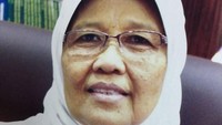 Desnayeti juga menjatuhkan hukuman mati kepada mantan anggota Brimob, Kusdarmanto. Sebab, Kusdarmanto menembak mati tiga pengawal mobil uang pada 2009 di Magelang, Jawa Tengah. Selain itu, Desnayeti juga menjatuhkan hukuman mati kepada M Nurhadi dan Sari Murni Asih. Pasangan suami istri itu merupakan pembunuh Abdullah Fithri Setiawan alias Dufi. Mayat Dufi dimasukkan ke dalam drum dan dibuang. (Dok. Mahkamah Agung RI)  