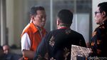 Perusahaanya Ikut Jadi Tersangka, Bupati Nonaktif Kebumen Pilih Diam