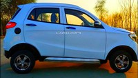 Hanya, kloningan GLE itu hadir dengan bentuk yang lebih kecil dan terlihat cungkring dengan ban kecil. Foto: Pool (Carscoops)