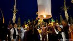 Foto: Lampion Waisak yang Dramatis dan Menakjubkan