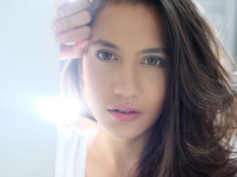 Cantiknya Nggak Abis-abis! Pevita Pearce Pose Bareng Model Victorias Secret Cantiknya Nggak Abis-abis! Pevita Pearce Pose Bareng Model Victorias Secret