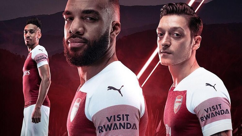 Visit Rwanda di jersey baru Arsenal (arsenal/Instagram) Visit Rwanda di jersey baru Arsenal (arsenal/Instagram)