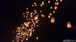Foto: Lampion Waisak yang Dramatis dan Menakjubkan