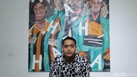 Pameran tunggal Naufal tinggal satu hari lagi nih diselenggarakan. Yuk, segera sambangi di DGallerie Jakarta, kawasan Kebayoran Baru, Jakarta Selatan.  Foto: Tia Agnes/ detikHOT