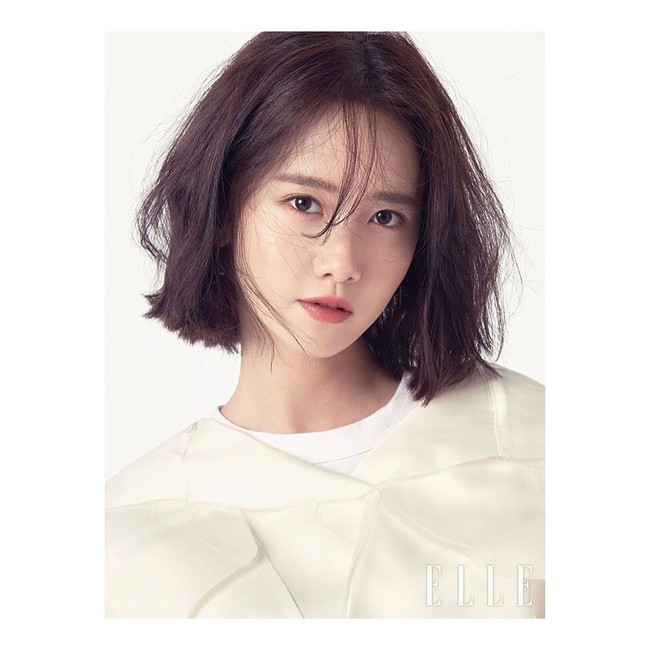 Menurut dokter bedah Kim Jong Myung, pemain film Exit tersebut adalah ikon kecantikan baru yang ingin ditiru banyak wanita. Yoona SNSD dianggap punya kecantikan tradisional dengan mata besar berkelopak ganda dan hidung mancung sempurna. Meski tergolong idol senior, hingga kini masih banyak wanita menginginkan wajah Yoona. Foto: Instagram @yoona__lim