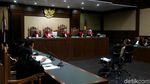 Foto: Fredrich Dituntut 12 Tahun Penjara