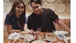Begini Pose Nassar Saat Ngeteh hingga Makan Bersama Ayu Ting Ting