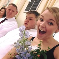 Ashley Stevens dan Christopher Reed juga sempat viral. Kala itu, banyak orang tak percaya jika wanita secantik Ashley mau berpacaran dengan Christopher. Namun kini keduanya sudah berpacaran lebih dari dua tahun. Foto: Reddit