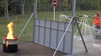 Dikutip dari The Mainichi, robot tersebut dapat terbang dan memadamkan api di lokasi yang sulit dijangkau petugas pemadam.  (Foto: Dok. The Mainichi)