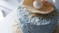 Melihat cake ini teringat seperti kerang-kerang yang ada di pinggir laut. Foto: Instagram @elena_gnut_cake