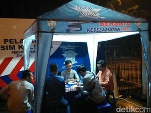 Ditlantas Polda Metro Buka Layanan SIM Keliling di Masjid