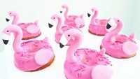 Masih dari @xoxodesign_au, kali ini ada donat flamingo dengan warna pink yang cantik sekaligus menyita perhatian! Foto: Instagram