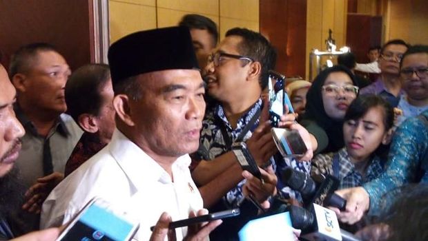 Mendadak Miskin yang Bikin Ganjar hingga Mendikbud Geregetan