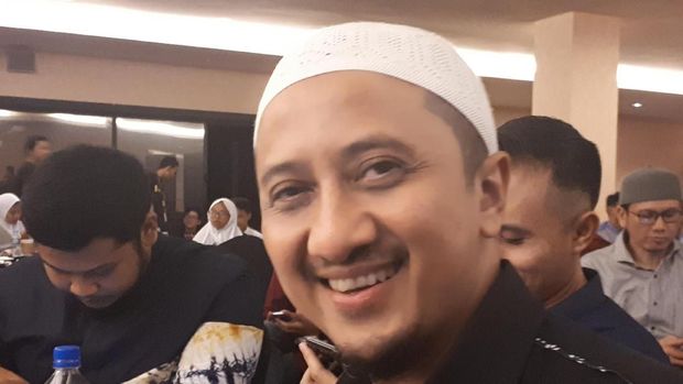TGB Ungkap Kesaksian Yusuf Mansur soal Keislaman Jokowi
