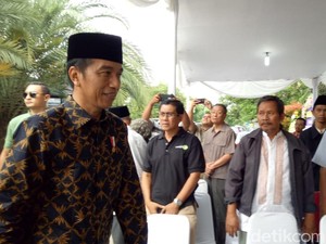 Jokowi Melayat Cendekiawan Muslim Dawam Rahardjo