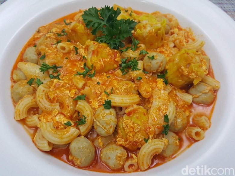 Pengalaman Menlu Retno Pertama Kali Makan Seblak Asal Bandung Pengalaman Menlu Retno Pertama Kali Makan Seblak Asal Bandung
