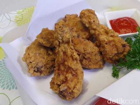 Masak Apa Hari Ini: Burger Steak dan Fried Chicken ala Resto Fast Food