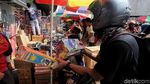 Pedagang Kembang Api Mulai Marak