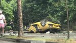 Brak! Lamborghini Terguling dan MINI Ringsek