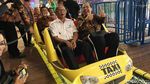 Momen Seru CT Jajal Wahana Roller Coaster di Transmart Yasmin Bogor