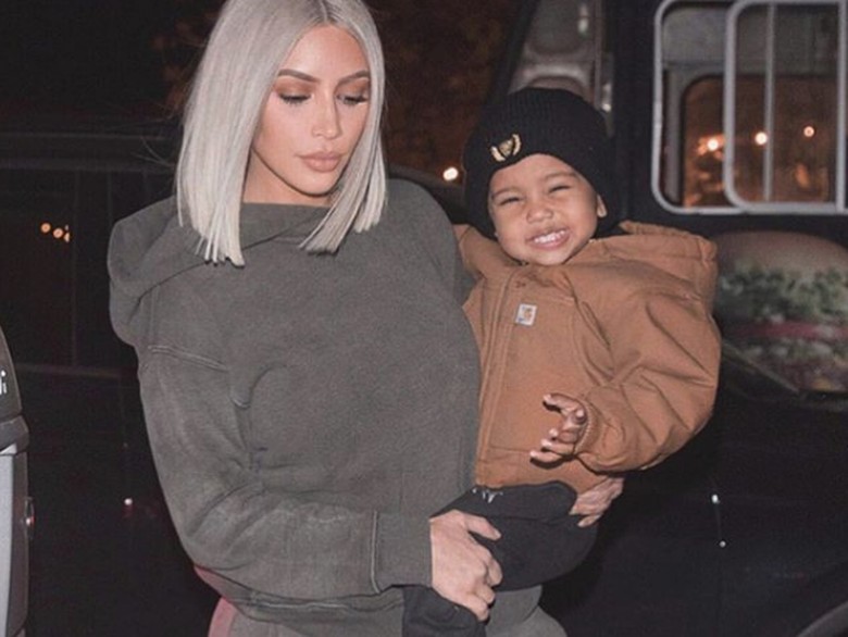 Banyak Masalah dengan Kanye West, Kim Kardashian Ingin Nikah Lagi Banyak Masalah dengan Kanye West, Kim Kardashian Ingin Nikah Lagi