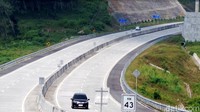 Untuk jalan tol yang masih fungsional, jalur hanya akan dibuka untuk satu arah saja. Sejak tanggal 8 Juni hingga H+2 Lebaran, jalur digunakan searah untuk arus mudik. Kemudian mulai H+3 sampai tanggal 24 Juni 2018, jalur digunakan untuk arah sebaliknya atau arus balik.