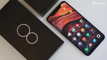 10. Mi 8 dengan skor 296.953. Foto: Sina Mobile