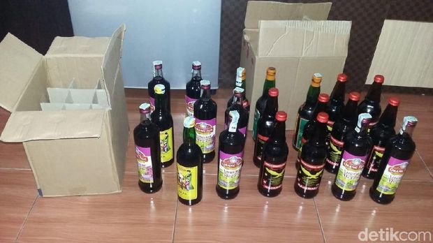 Razia di Tambora, Polisi Sita 21 Botol Miras dari Warung Jamu