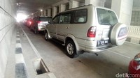 Belum ada penanda kepada pengendara agar mewaspadai lubang gorong-gorong