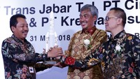 Tiga BUJT tersebut ialah PT Cimanggis Tollways, PT Trans Jabar Tol, dan PT Kresna Kusuma Dyandra Marga. Sementara rincian pinjaman dari dana talangan terdiri dari Rp 3,702 triliun untuk ruas tol Cimanggis-Cibitung, kemudian Rp 2,078 triliun untuk ruas tol Bogor-Ciawi-Sukabumi, dan Rp 1,380 triliun untuk ruas Bekasi-Cawang-Kampung Melayu. 
