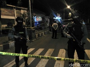 Densus 88 Tangkap 1 Terduga Teroris di Probolinggo