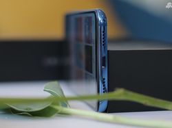 Lebih Dekat dengan Xiaomi Mi 8